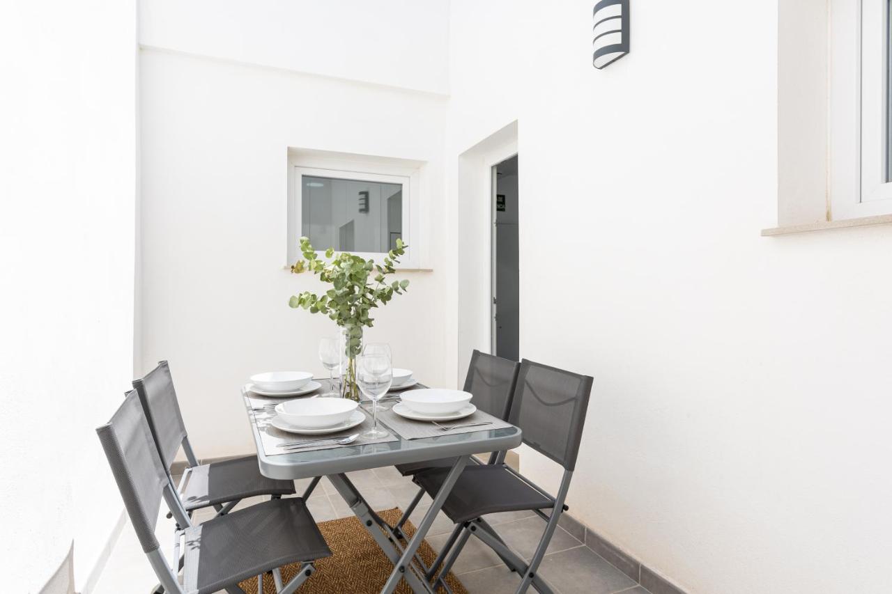Apartamentos La Pelusa 말라가 외부 사진