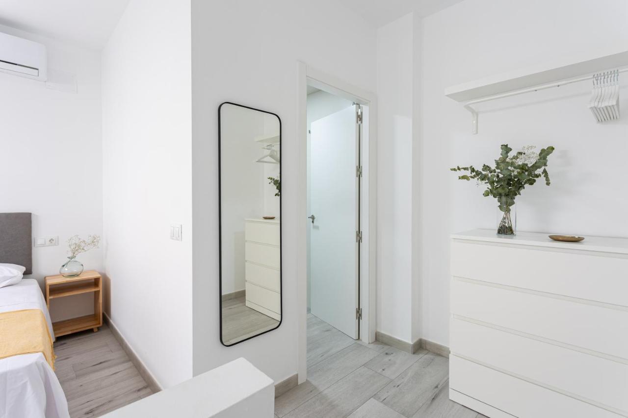 Apartamentos La Pelusa 말라가 외부 사진